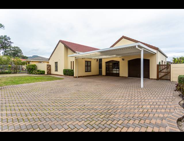 3 BEDROOM HOUSE RENTED IN PANORAMA